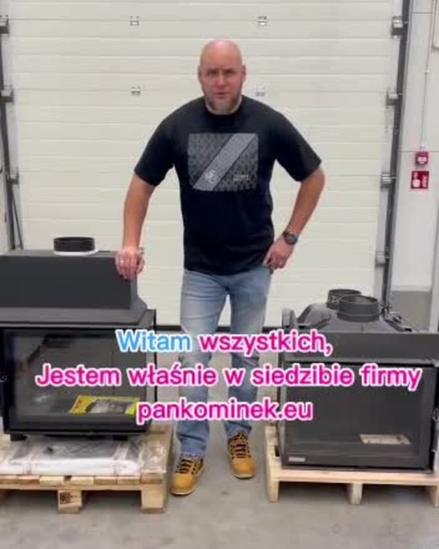 Dominik Dąbrowski, aktor, w materiale wideo Pan Kominek na TikToku
